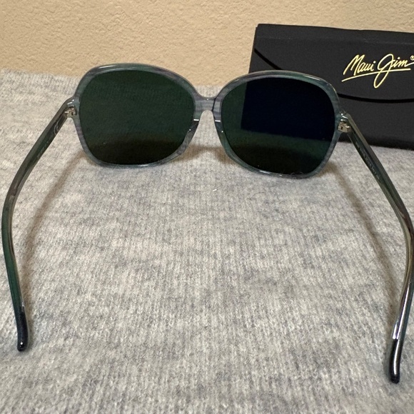 Maui Jim Taro Polarized Blue Mirror Sunglasses w/ Case EUC